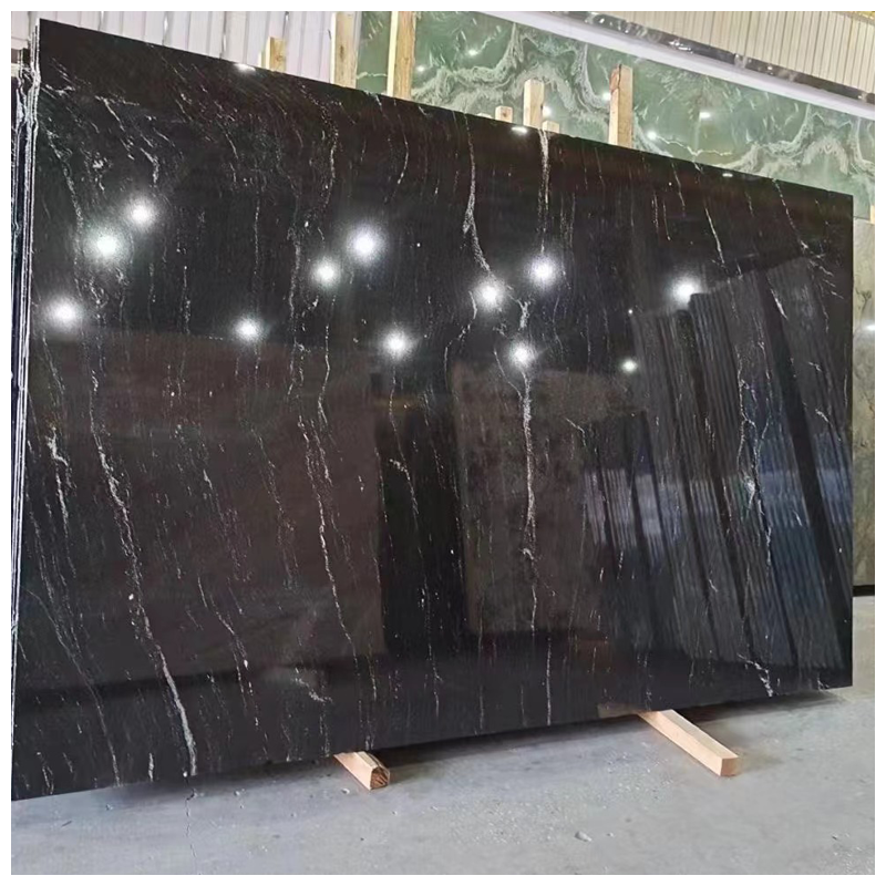 Qua tấm đá granite Lactea